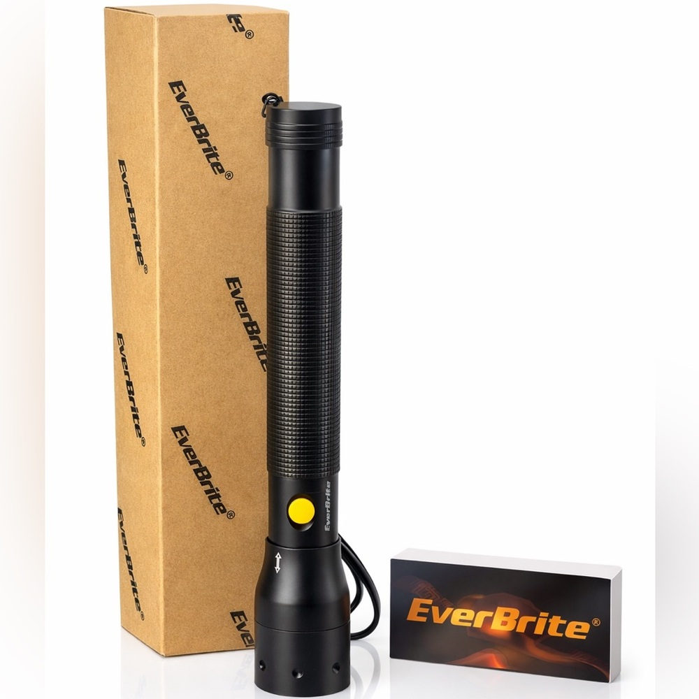 EverBrite Black Aluminum Flashlight NWT Emergency Camping Utility Light OS